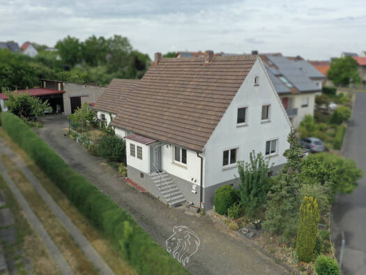 Einfamilienhaus zum Kauf 327.000 € 7 Zimmer 155 m² 967 m² Grundstück Großeibstadt 97633