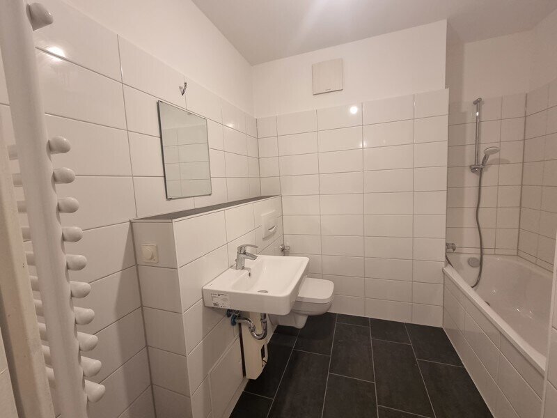 Wohnung zur Miete 675 € 2 Zimmer 71 m²<br/>Wohnfläche 1.<br/>Geschoss 13.11.2024<br/>Verfügbarkeit Dorotheenstr. 14 Nördliche Innenstadt Halle (Saale) 06108