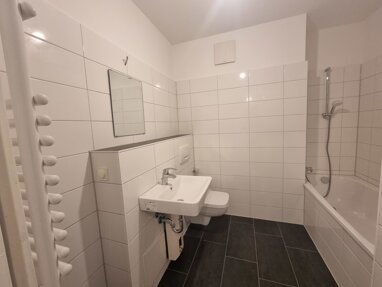 Wohnung zur Miete 675 € 2 Zimmer 71 m² 1. Geschoss frei ab 13.11.2024 Dorotheenstr. 14 Nördliche Innenstadt Halle (Saale) 06108