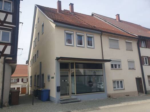 Mehrfamilienhaus zum Kauf 299.000 € 8,5 Zimmer 220 m² 116 m² Grundstück Mühlheim Mühlheim an der Donau 78570