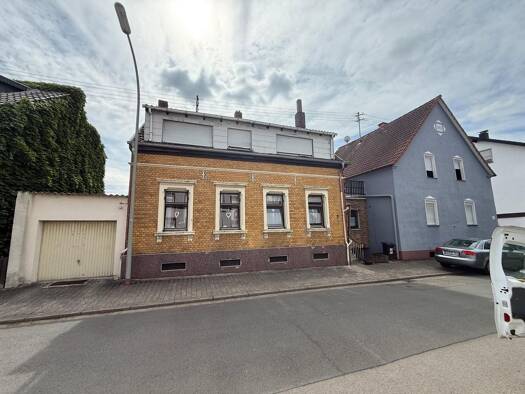 Einfamilienhaus zum Kauf 75.000 € 1 Zimmer 160 m² 2.300 m² Grundstück Quierschied 66287