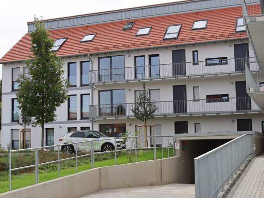 Tiefgaragenstellplatz zur Miete 20 € Dr.-Georg-Teichtweier-Str. 5-11 Lengfeld Würzburg 97076