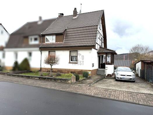 Doppelhaushälfte zum Kauf 110.000 € 5 Zimmer 99 m² 481 m² Grundstück Heringen Heringen (Werra) 36266