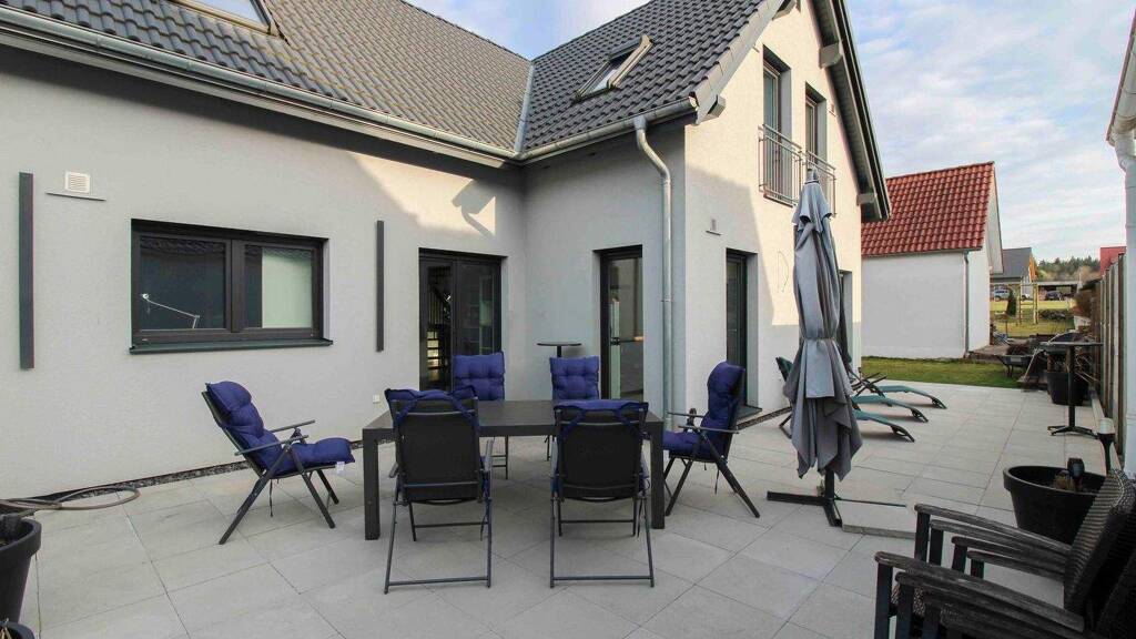 Einfamilienhaus zum Kauf - Erstbezug 749.000 € 7 Zimmer 183,4 m² 769,1 m² Grundstück Dächingen Ehingen (Donau) 89584