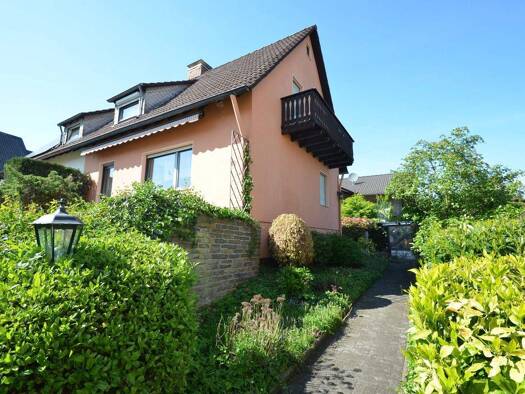 Doppelhaushälfte zum Kauf 289.000 € 4,5 Zimmer 95 m² 359 m² Grundstück Siegburg 53721