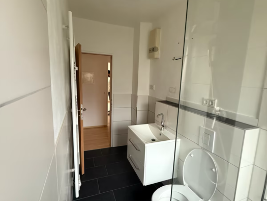 Wohnung zum Kauf provisionsfrei 250.000 € 3 Zimmer 62 m² Geschoss 1/3 Bischofsheim 65474