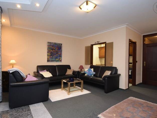 Wohnung zur Miete 1.490 € 2 Zimmer 60 m² 4. Geschoss frei ab 01.08.2026 Altstadt-Süd Köln 50676