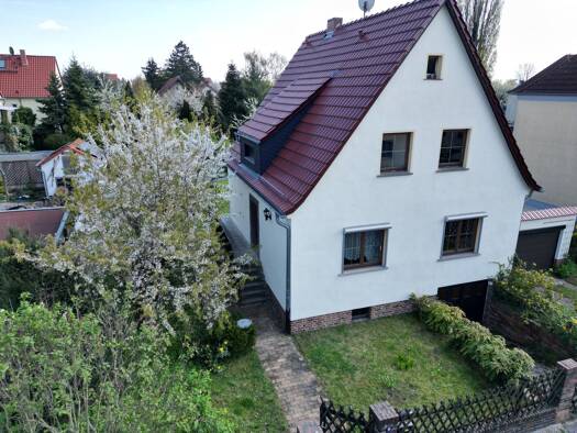 Einfamilienhaus zum Kauf 330.000 € 1 Zimmer frei ab sofort Margueritenweg 16 Frohe Zukunft Nord 06118