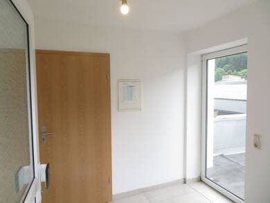 Wohnung zur Miete 360 € 2 Zimmer 65 m² Souterrain frei ab sofort Hügel 11 Lichte 98724