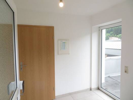 Wohnung zur Miete 360 € 2 Zimmer 65 m² frei ab sofort Hügel 11 Lichte 98724