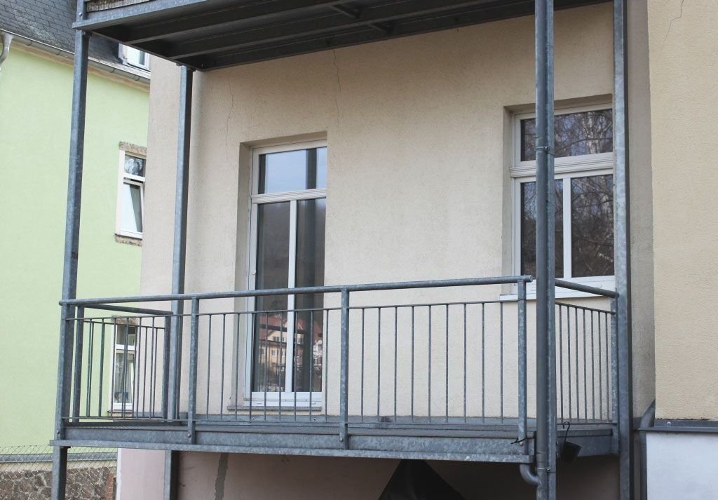 Mehrfamilienhaus zum Kauf als Kapitalanlage geeignet 248.000 € 6 Zimmer 126,9 m²<br/>Wohnfläche Freital Freital 01705