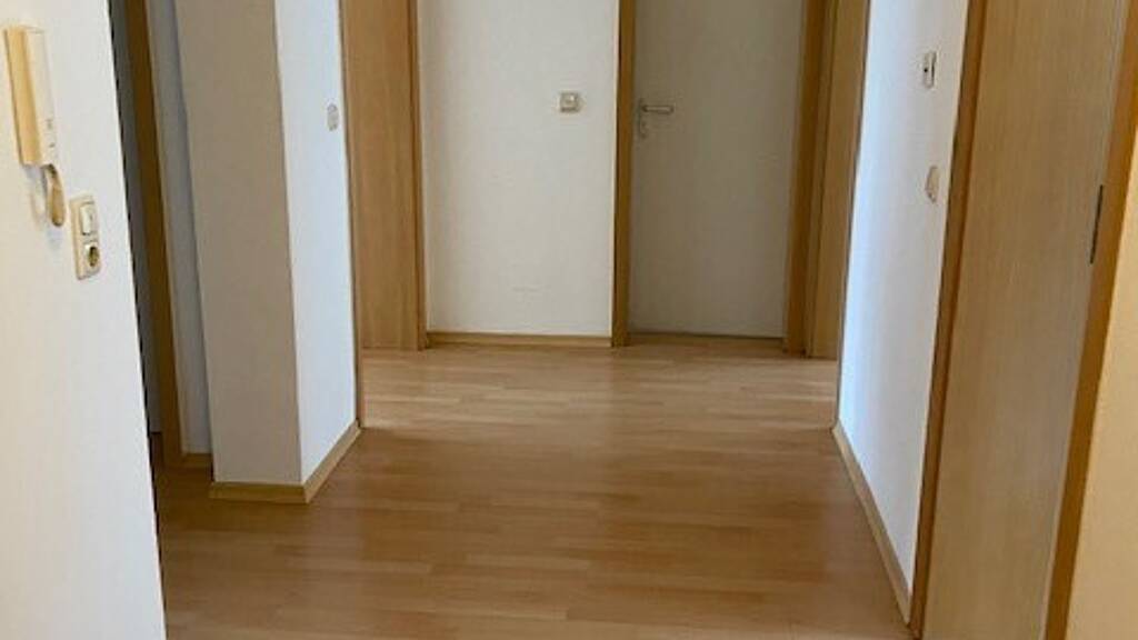 Wohnung zur Miete 920 € 3 Zimmer 92,8 m² 1. Geschoss frei ab sofort Plattling 94447