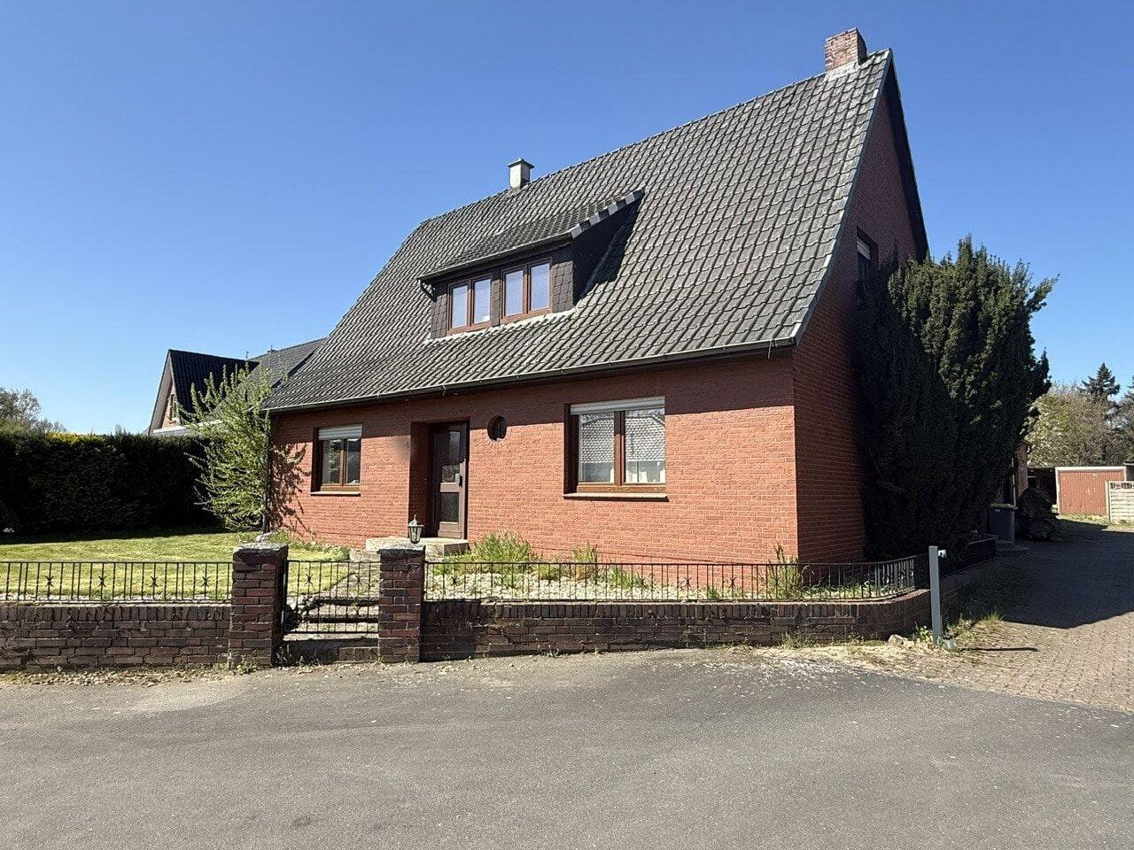 Einfamilienhaus zum Kauf - View 2