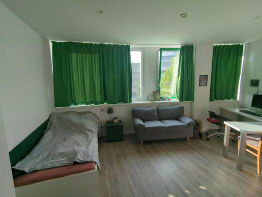 Studio zur Miete 649 € 1 Zimmer 28 m² Geschoss 3/5 frei ab 01.09.2026 Heddernheim Frankfurt am Main 60439