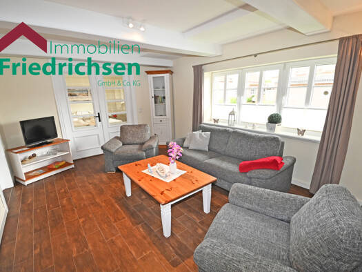 Doppelhaushälfte zum Kauf 375.000 € 7 Zimmer 166,6 m² 458 m² Grundstück Niebüll 25899