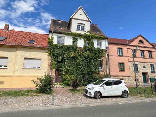 Mehrfamilienhaus zum Kauf 44.000 € 10 Zimmer 264 m² 618 m² Grundstück Hecklingen 39444