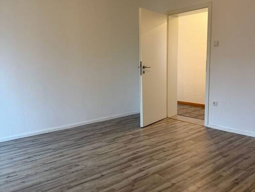 Wohnung zur Miete 900 € 2,5 Zimmer 50 m² Geschoss 1/3 frei ab sofort Dachau Dachau 85221
