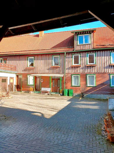 Mehrfamilienhaus zum Kauf 135.000 € 13 Zimmer 360 m² 1.070 m² Grundstück Stiege Stiege 38899