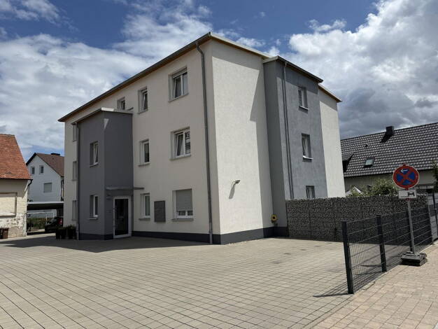 Wohnung zur Miete 1.050 € 3 Zimmer 84 m² frei ab 01.10.2025 Forchheimerstraße Strullendorf Strullendorf 96129