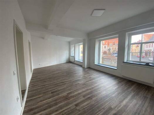 Ladenfläche zur Miete provisionsfrei 450 € 2 Zimmer 82,5 m² Verkaufsfläche Liegenbank 1 Wurzen 04808