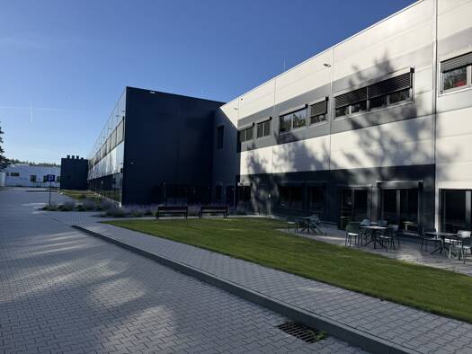 Lagerhalle zum Kauf 11.000.000 € 7.400 m² Lagerfläche Szczecin 70-535