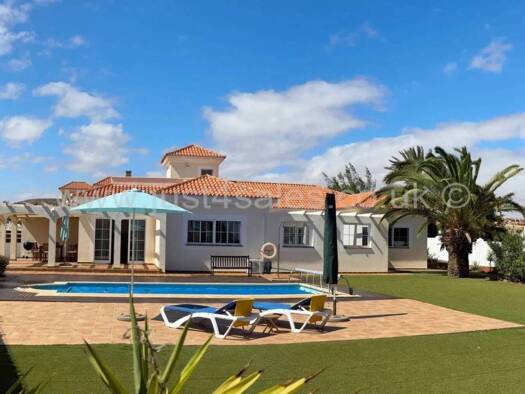 Chalet zum Kauf 750.000 € 3 Zimmer 187 m² Antigua 35610