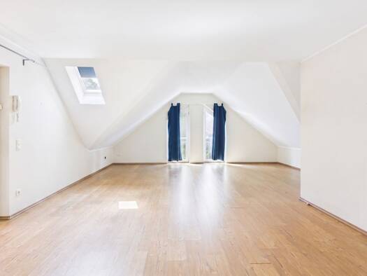 Wohnung zur Miete 810 € 2,5 Zimmer 93 m² 1. Geschoss Regelsbach Rohr 91189
