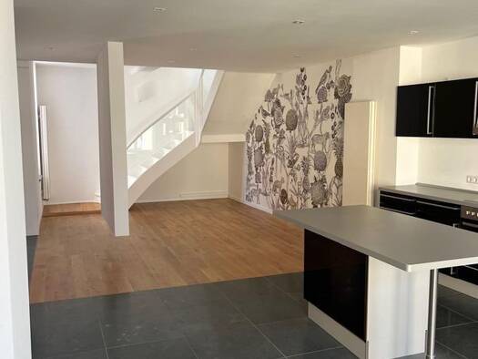 Wohnung zur Miete 1.000 € 2 Zimmer 107 m² frei ab sofort Marktstraße 26 Kernstadt Lippstadt 59555