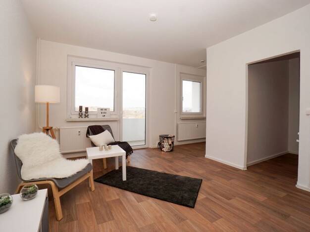 Wohnung zur Miete 233 € 1 Zimmer 35,8 m² 5. Geschoss Dr.-Karl-Gelbke-Straße 28 Chrieschwitz Plauen 08529