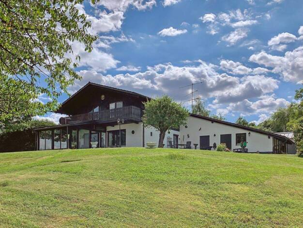 Einfamilienhaus zum Kauf 560.000 € 4 Zimmer 205 m² 4.685 m² Grundstück Oitzet Hofkirchen 94544