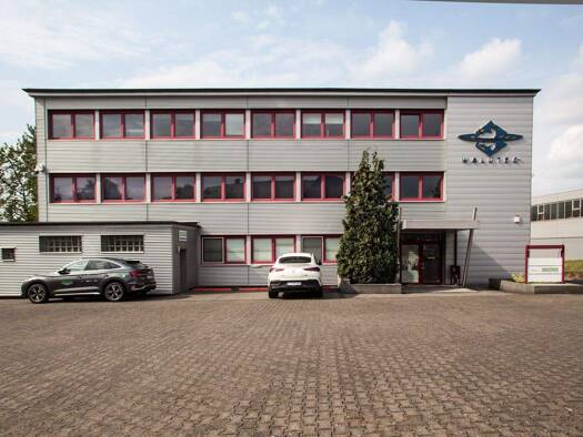 Lagerhalle zum Kauf als Kapitalanlage geeignet 1.899.999 € 1.424 m² 2.407 m² Grundstück Höingen Ense 59469