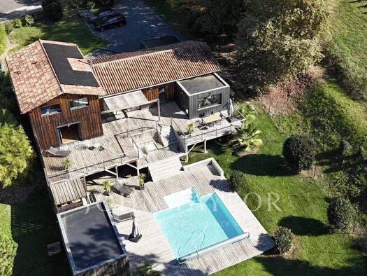 Einfamilienhaus zum Kauf 1.196.000 € 8 Zimmer 234 m² 2.730 m² Grundstück Latresne 33360