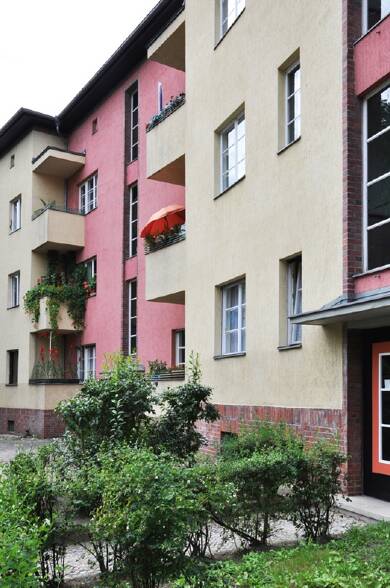 Wohnung zur Miete 783 € 1,5 Zimmer 48,9 m² frei ab sofort Ribbecker Straße 44 Friedrichsfelde Berlin 10315