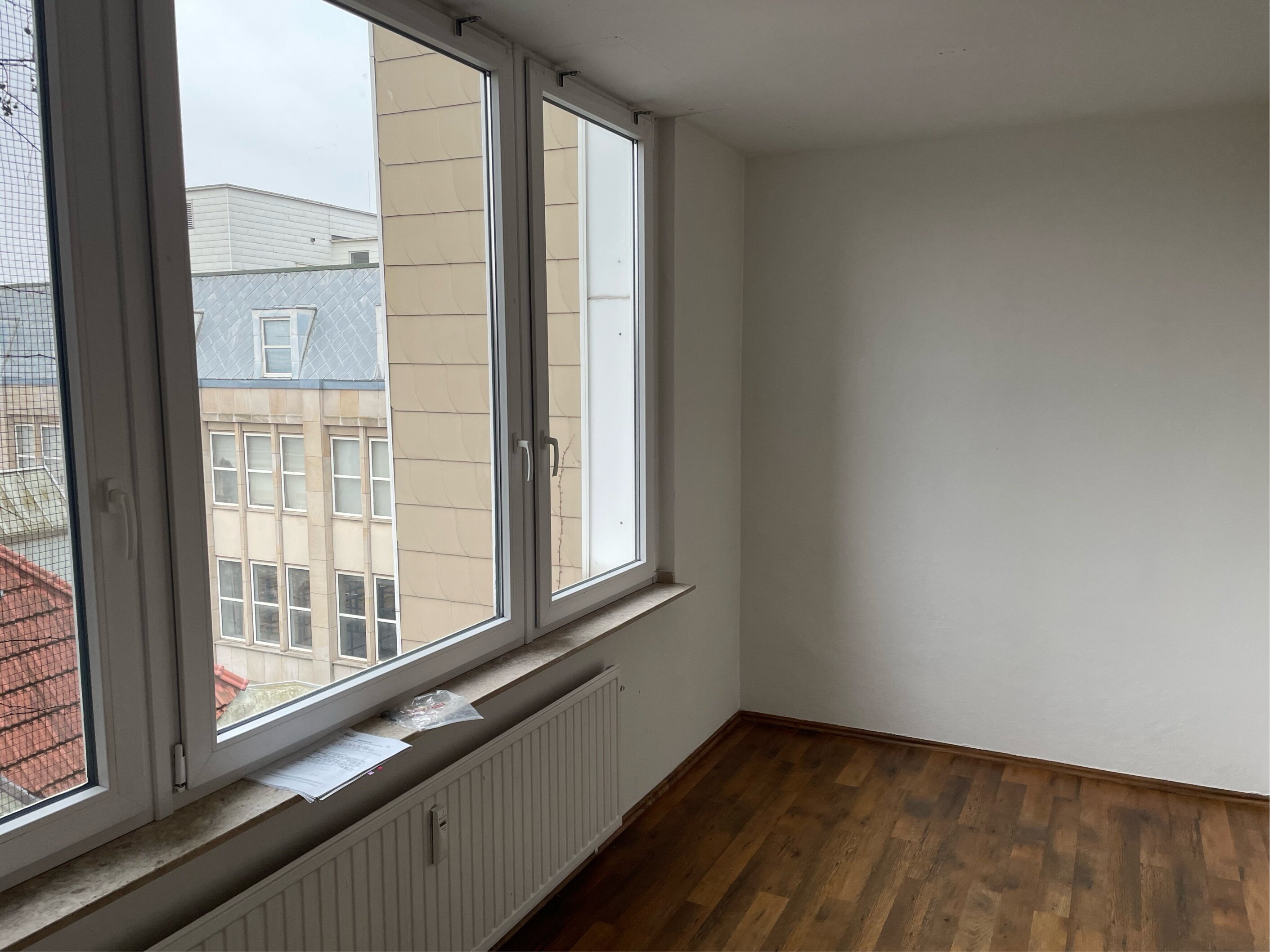 Wohnung zur Miete 410 € 2 Zimmer 63 m²<br/>Wohnfläche 3.<br/>Geschoss 01.02.2025<br/>Verfügbarkeit Marktstraße 45 Altstadt - Süd Oberhausen 46045