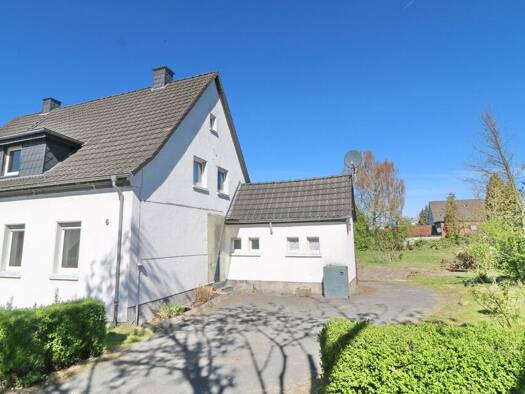 Doppelhaushälfte zum Kauf 160.000 € 4,5 Zimmer 95 m² 379 m² Grundstück Stadtmitte Herten 45699