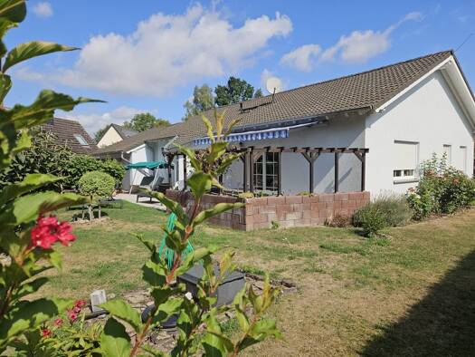 Einfamilienhaus zum Kauf 299.500 € 5 Zimmer 115 m² 1.248 m² Grundstück Domnitz Wettin-Löbejün 06193