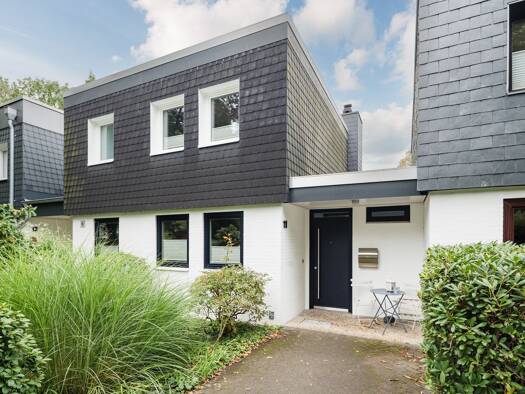 Reihenmittelhaus zum Kauf 550.000 € 4 Zimmer 108 m² 252 m² Grundstück Volksdorf Hamburg 22359