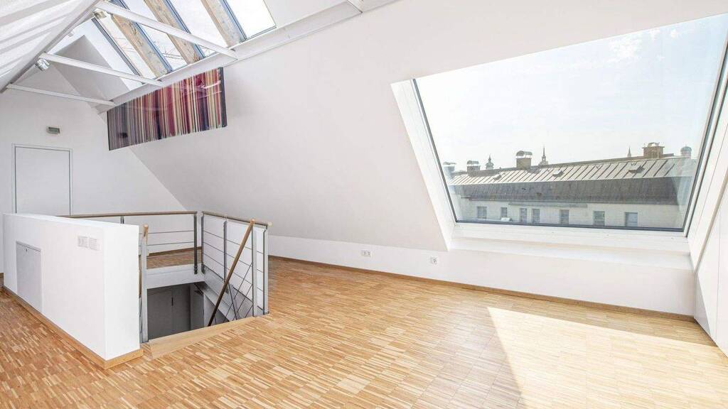 Wohnung zur Miete 2.980 € 3 Zimmer 144 m² 5. Geschoss frei ab 01.05.2026 Altstadt-Lehel München 80539