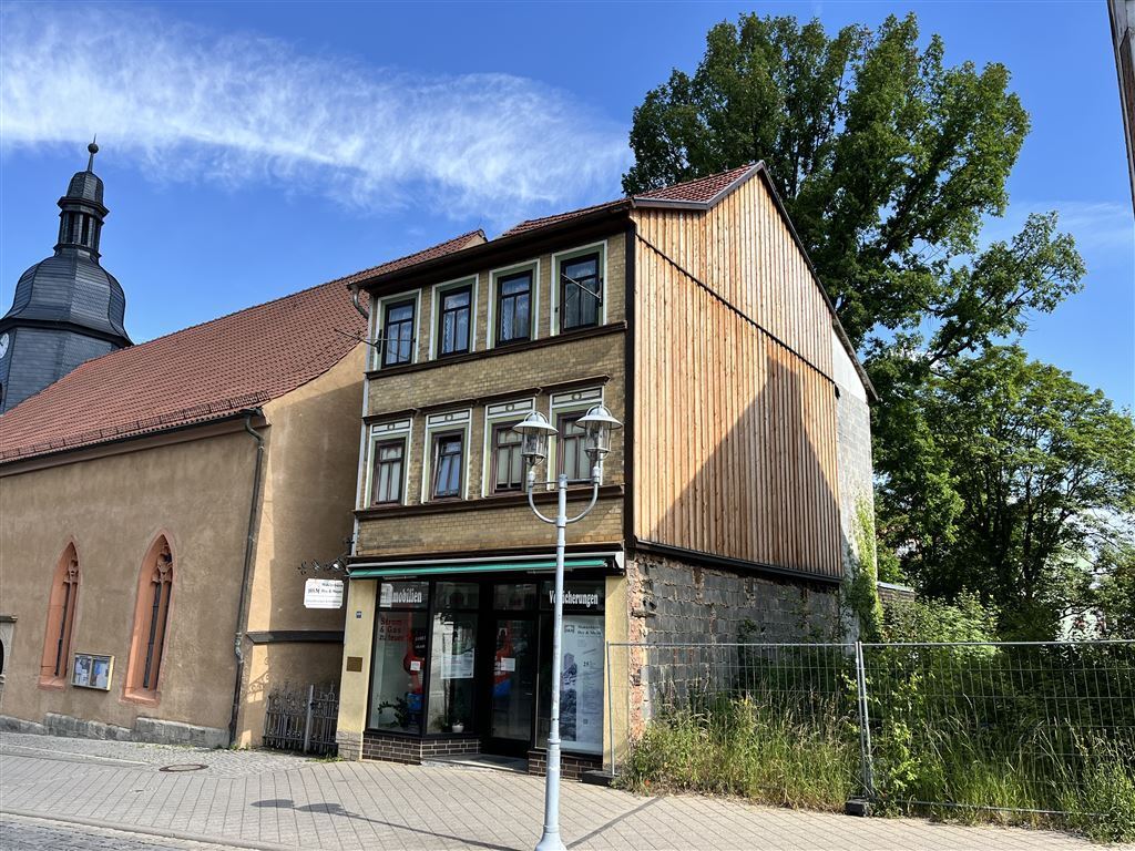 Haus zum Kauf 185.000 € 7 Zimmer 226 m²<br/>Wohnfläche 117 m²<br/>Grundstück Georgenstraße 60 Eisenach Eisenach , Thür 99817