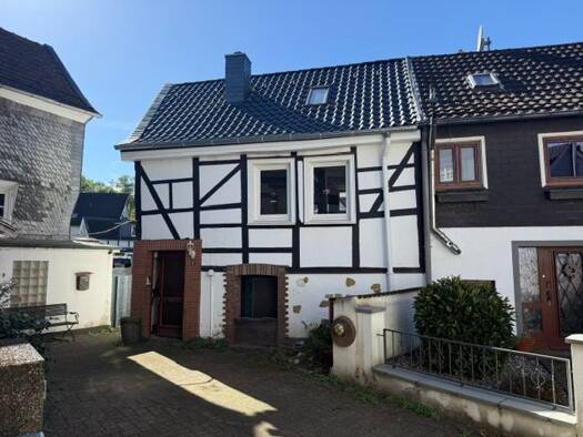 Einfamilienhaus zum Kauf 275.000 € 5 Zimmer 85 m² 370 m² Grundstück Gräfrath Solingen 42653