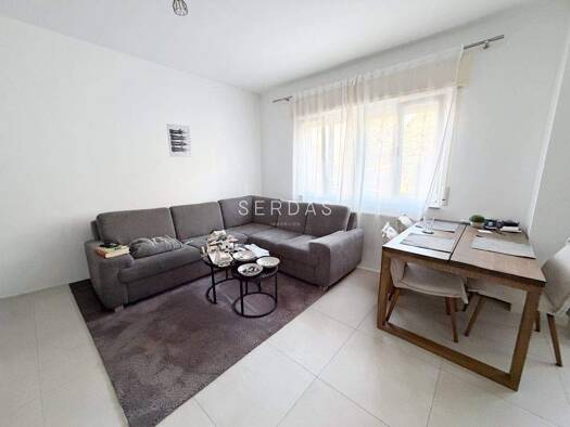 Haus zum Kauf 790.000 € 10 Zimmer 206 m² 159 m² Grundstück Obertürkheim Stuttgart / Obertürkheim 70329