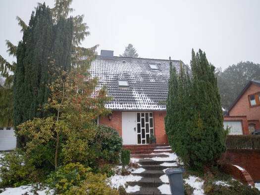 Einfamilienhaus zum Kauf 549.000 € 7 Zimmer 160 m² 903 m² Grundstück frei ab sofort Geesthacht 21502