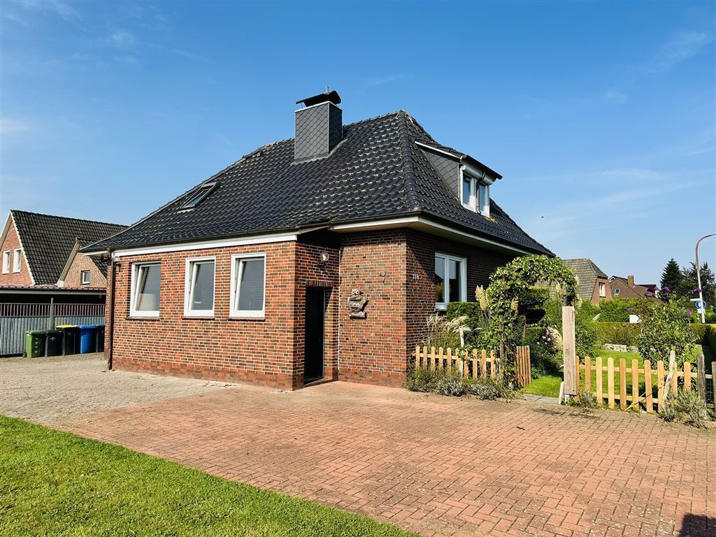 Bungalow zum Kauf 195.000 € 5 Zimmer 115 m²<br/>Wohnfläche 800 m²<br/>Grundstück ab sofort<br/>Verfügbarkeit Moordorf Südbrookmerland 26624