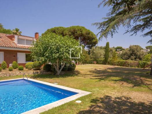 Haus zum Kauf 1.550.000 € 358 m² 2.276 m² Grundstück Sant Vicenç de Montalt 08394