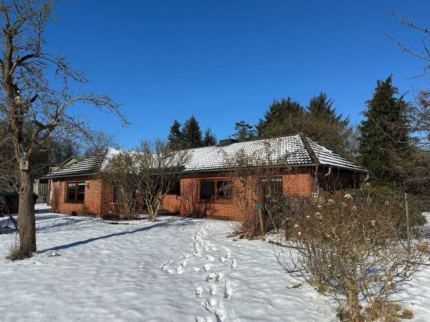 Bungalow zum Kauf 290.000 € 6 Zimmer 114,5 m² 2.441 m² Grundstück Enge-Sande 25917