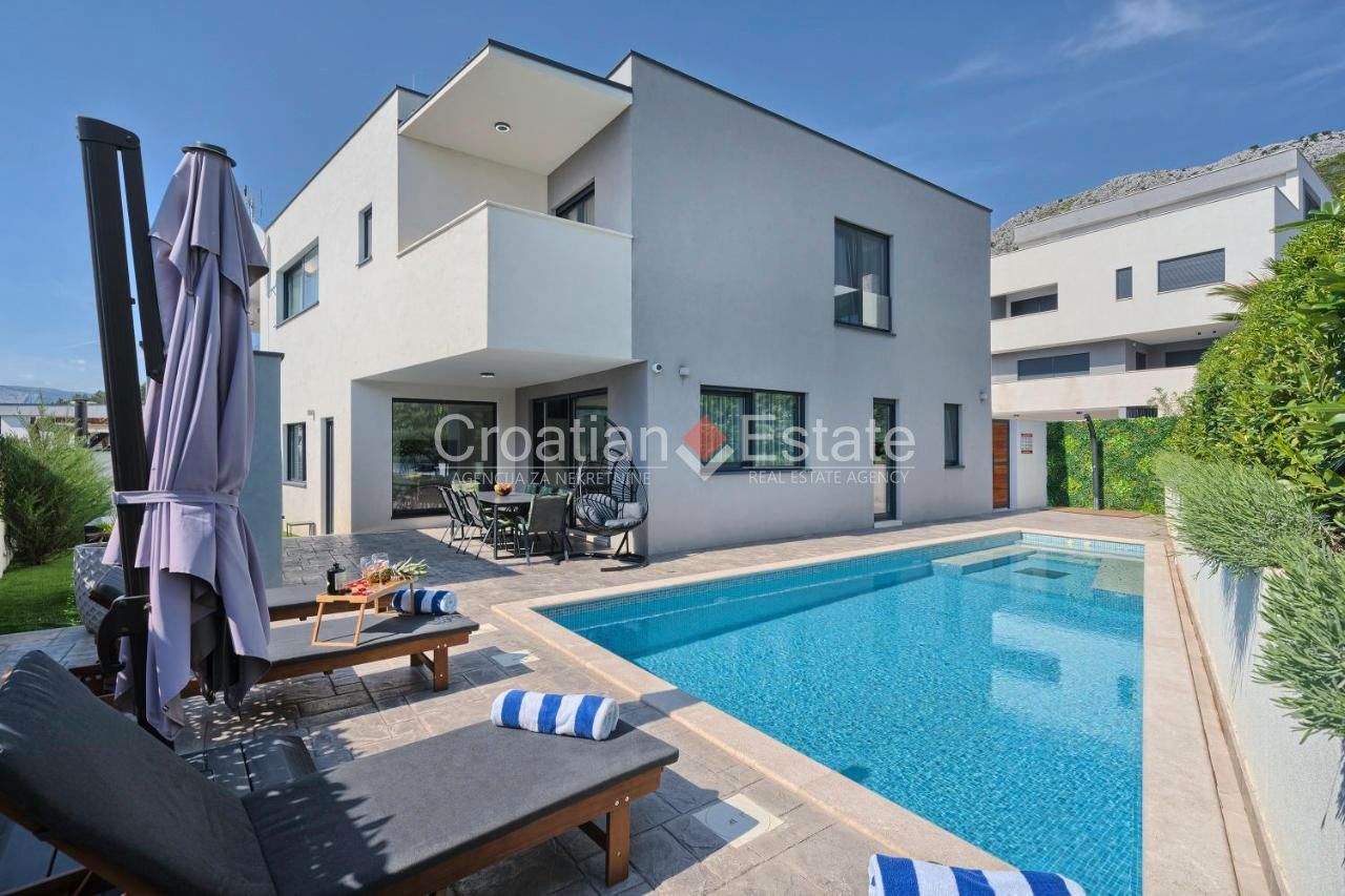 Haus zum Kauf 1.200.000 € 3 Zimmer 293 m²<br/>Wohnfläche 228 m²<br/>Grundstück Split