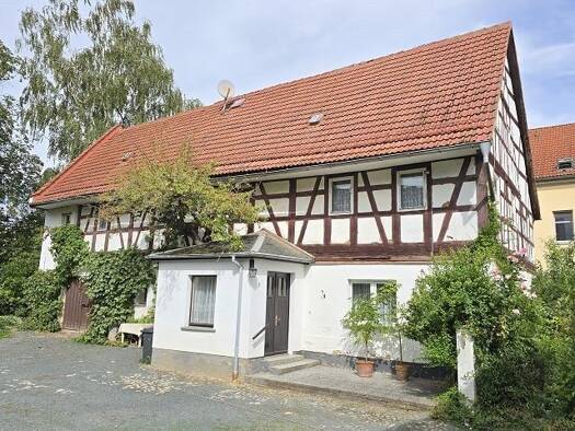 Bauernhaus zum Kauf 85.000 € 9 Zimmer 212 m² 1.585 m² Grundstück An den Höfen 1 Schmölln 04626