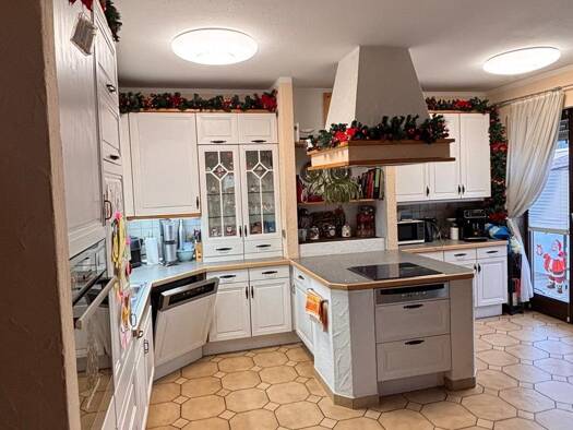 Wohnung zum Kauf provisionsfrei 370.000 € 4,5 Zimmer 160 m² Geschoss EG/2 Donaueschinger Straße 17 Wolterdingen Donaueschingen 78166