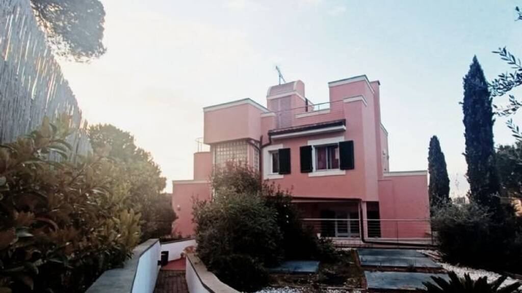 Villa zum Kauf 690.000 € 10 Zimmer 220 m² 1.000 m² Grundstück Livorno