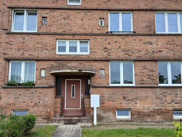 Wohnung zur Miete 585 € 2,5 Zimmer 52 m² EG frei ab sofort Werlestraße 1 Güstrow 18273